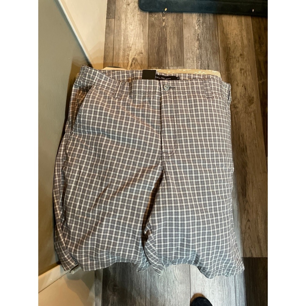 Calvin Klein Men's‎ Shorts Size 38 - Picture 2 of 5